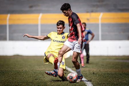 Sub-15 e sub-17 do Catanduva F.C. garantem vagas na 3ª fase do Campeonato Paulista