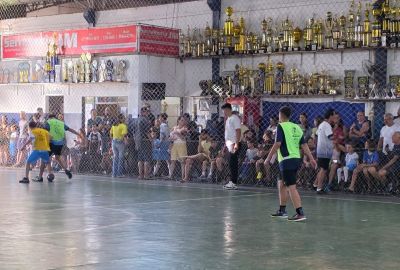 Bola na Rede lota quadra em Festival de Futsal e monitora talentos da nova geração