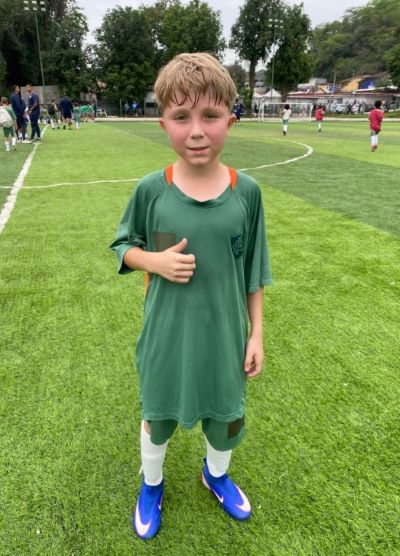 Meia da Escola Bola na Rede é aprovado na primeira fase de avaliação do Fluminense e segue no Rio de Janeiro